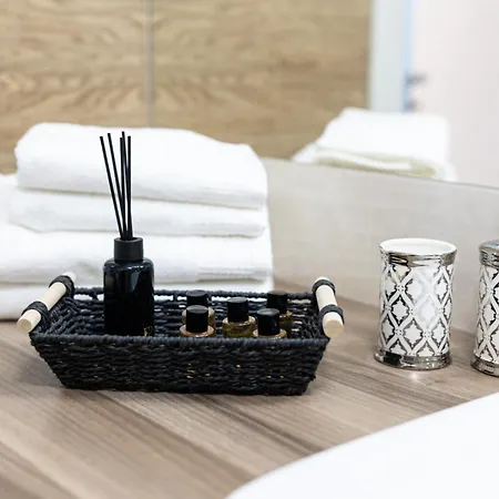 Lm Narutowicza Kamienica Nova 2-3 *